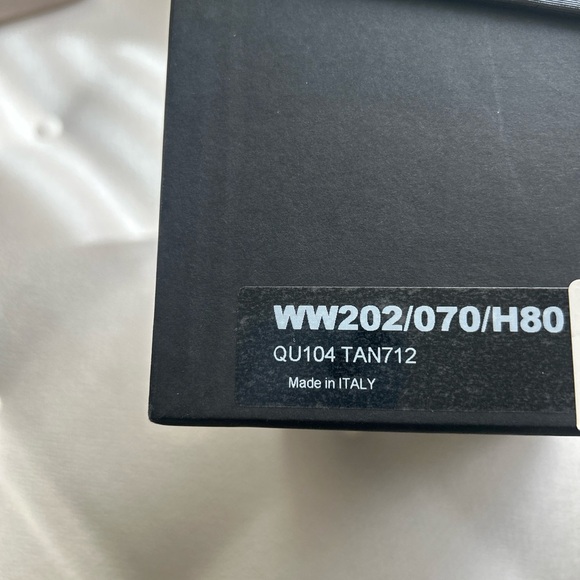 Brand new Dries Van Noten women’s tan suede heels shoes size 39 - Picture 11 of 11